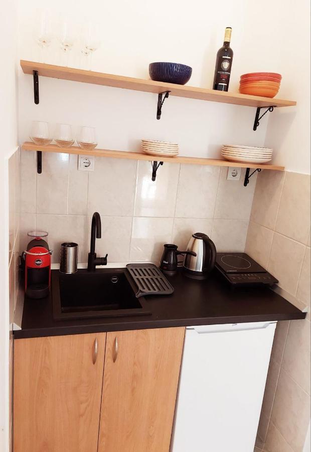 Apartmani Radovic Bijela Ngoại thất bức ảnh