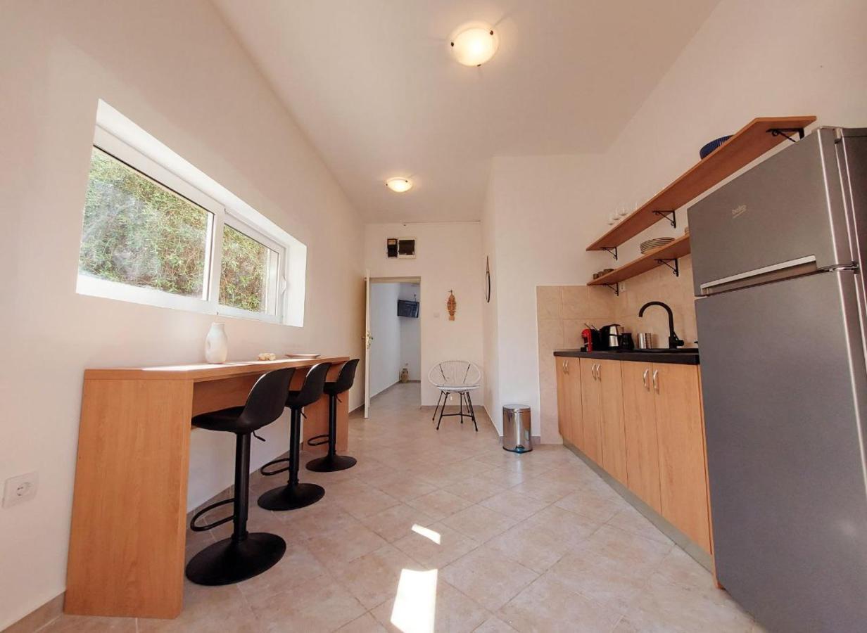 Apartmani Radovic Bijela Ngoại thất bức ảnh