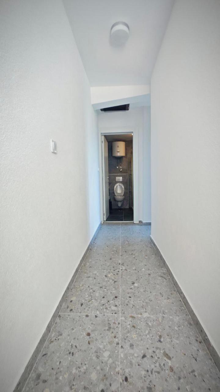 Apartmani Radovic Bijela Ngoại thất bức ảnh