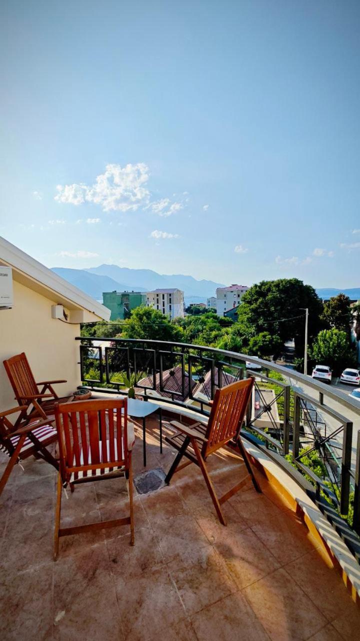 Apartmani Radovic Bijela Ngoại thất bức ảnh