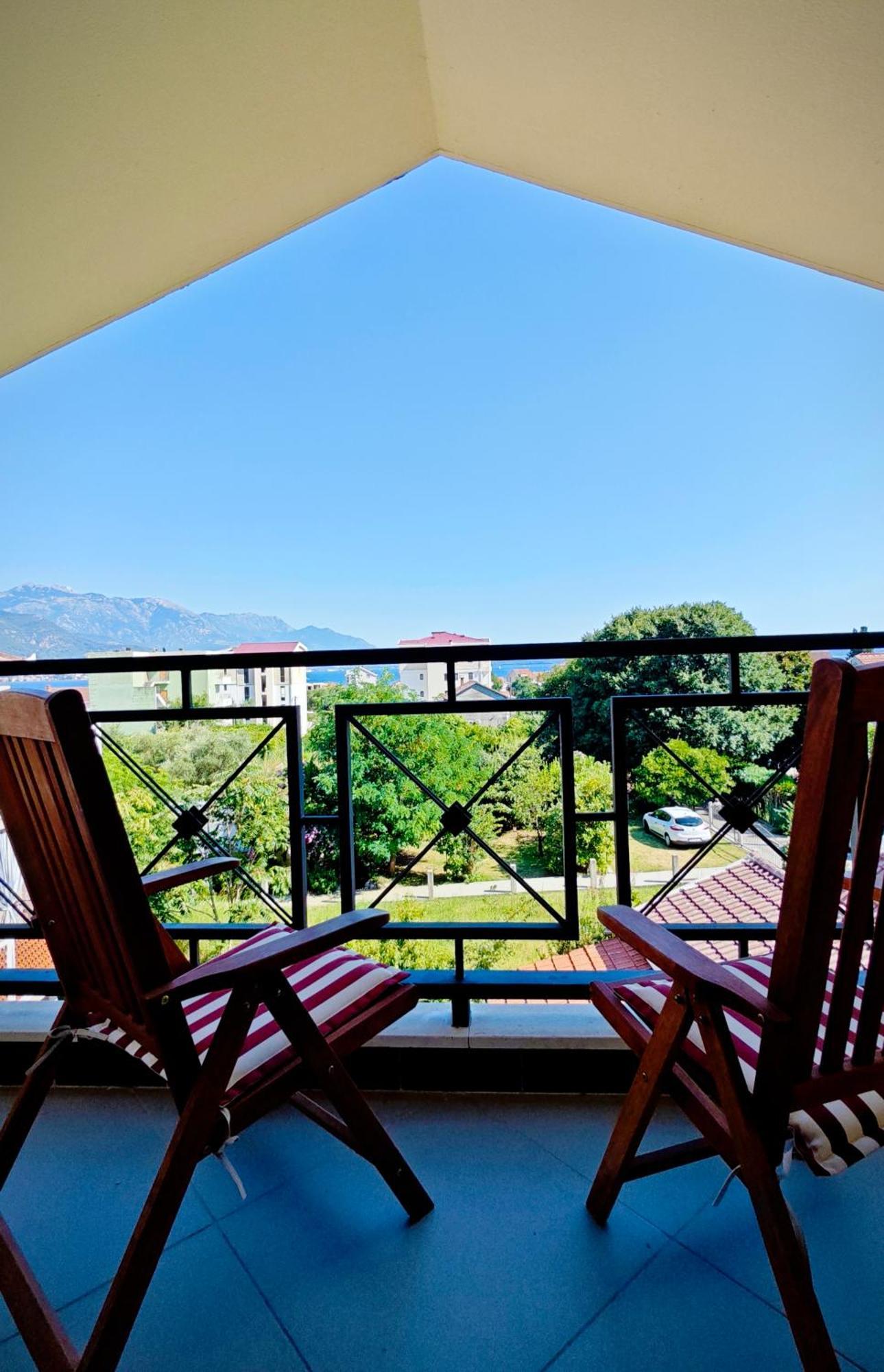 Apartmani Radovic Bijela Ngoại thất bức ảnh